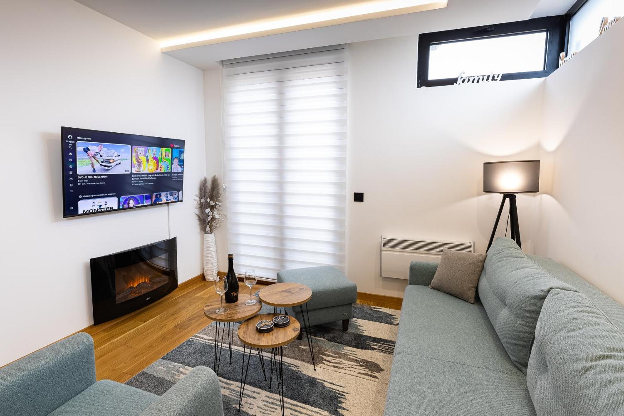 Dameski House Srebrni Vrhovi Διαμέρισμα *